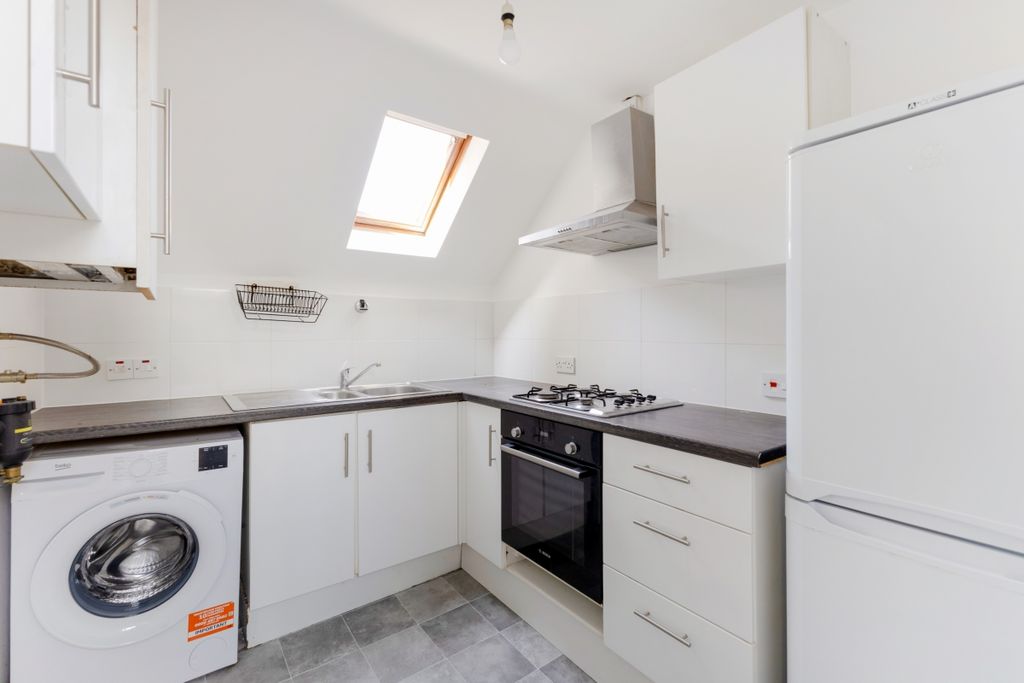 Property photo 3 of 13 96563_253A Gipsy ...