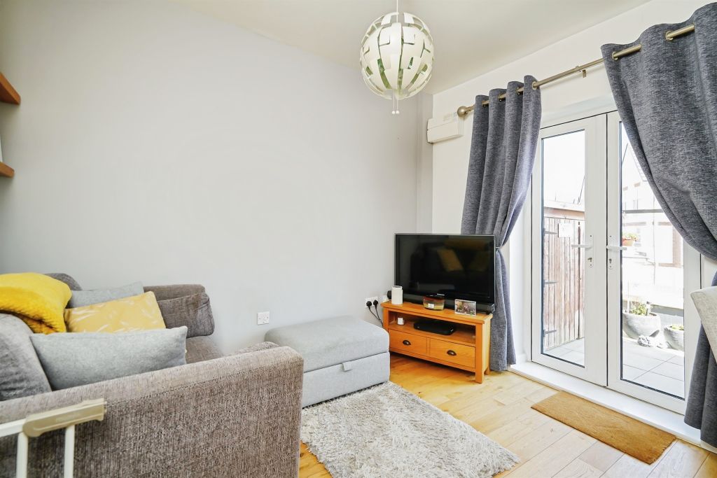 Property photo 3 of 17