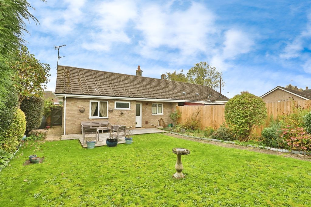Property photo 3 of 12