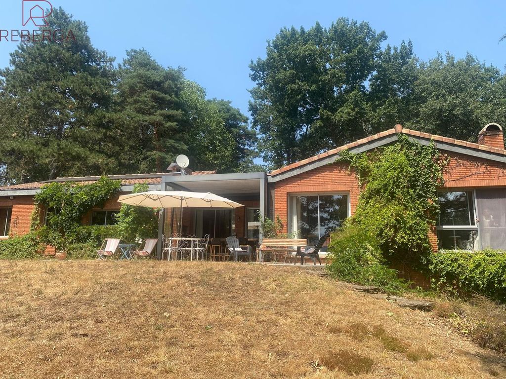 Property photo 1 of 34 South Tarn
