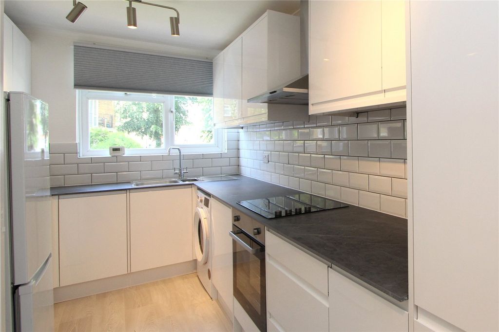 Property photo 2 of 5 Picture No. 04