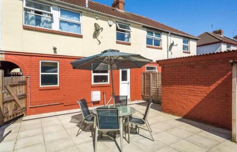 Property photo 2 of 10