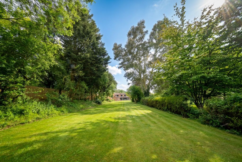 Property photo 3 of 29 5146674