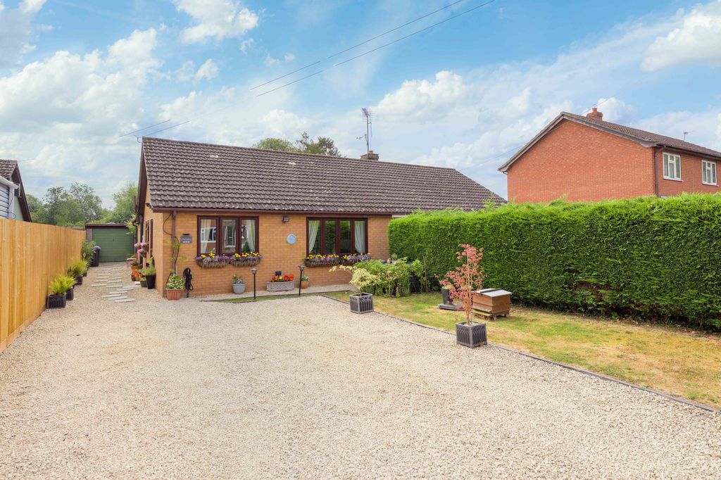 Property photo 1 of 21