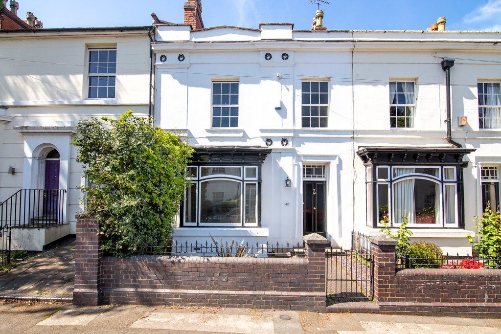 Property photo 1 of 14 Photo 01