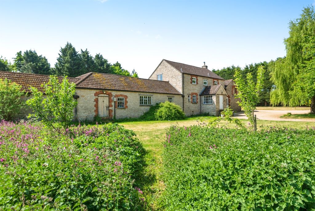 Property photo 1 of 29