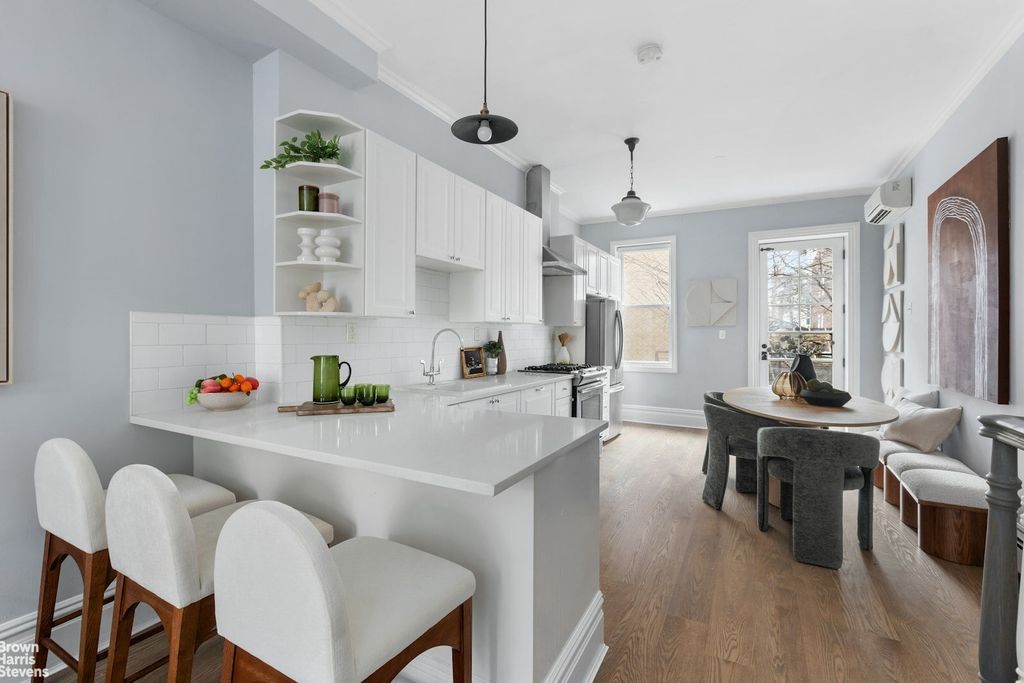 Property photo 3 of 11 <Alttext/>