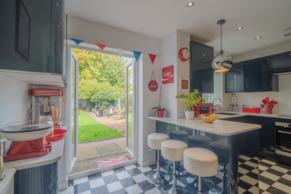 Property photo 3 of 15