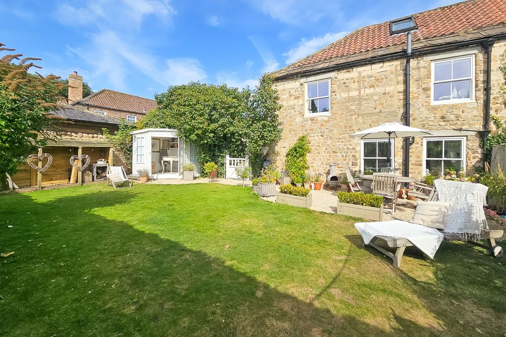 Property photo 3 of 30