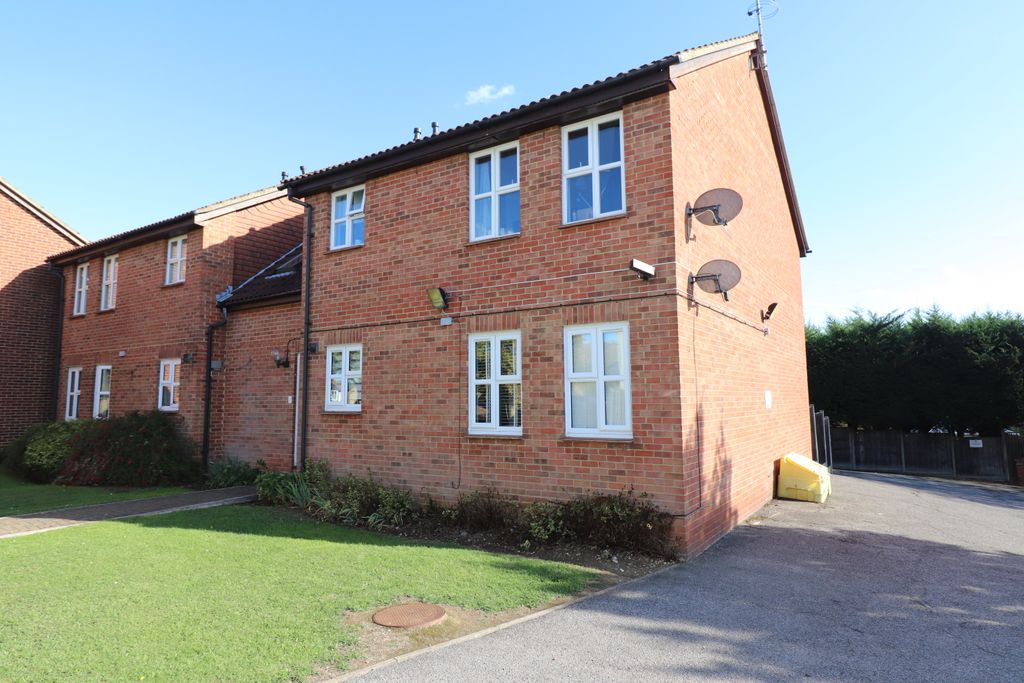 Property photo 1 of 8