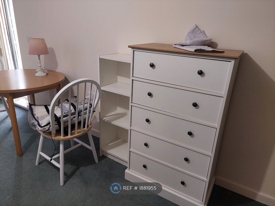 Property photo 2 of 10 Blue Room    See Youtube Video