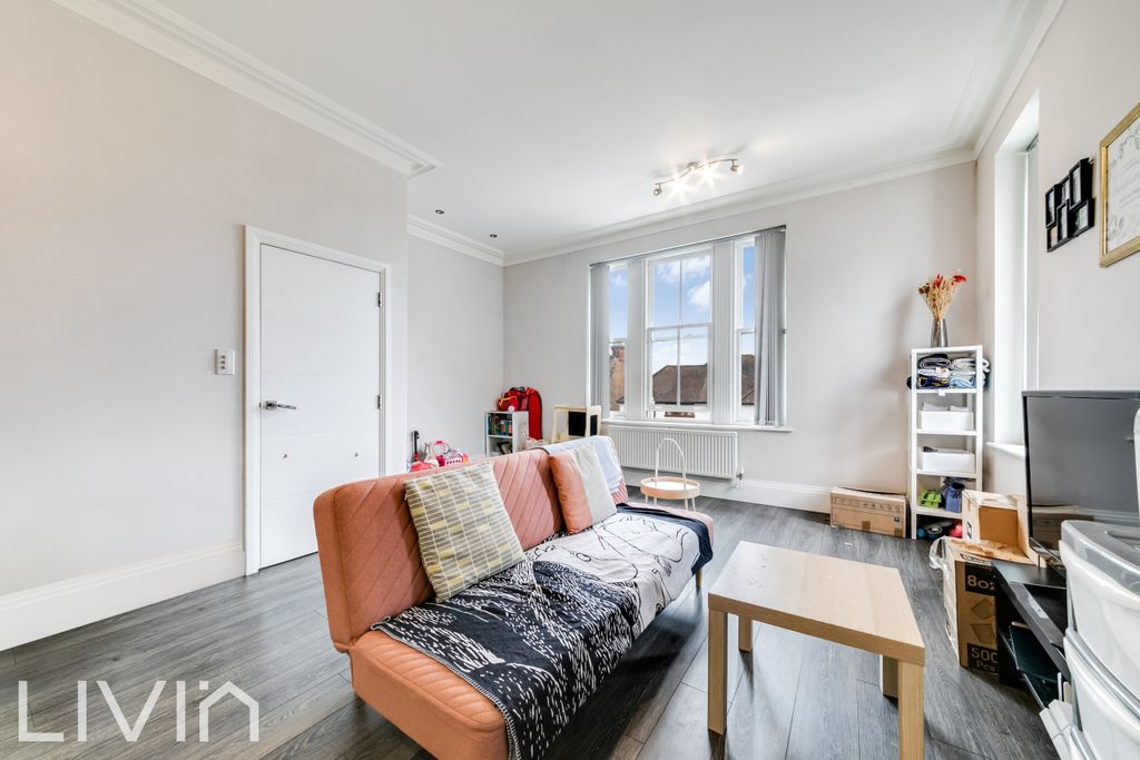 Property photo 2 of 9 2