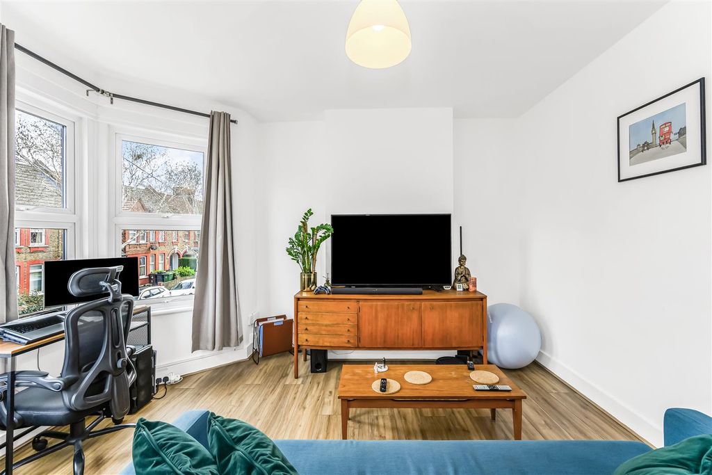 Property photo 3 of 17 2 Morieux Road-9.Jpg