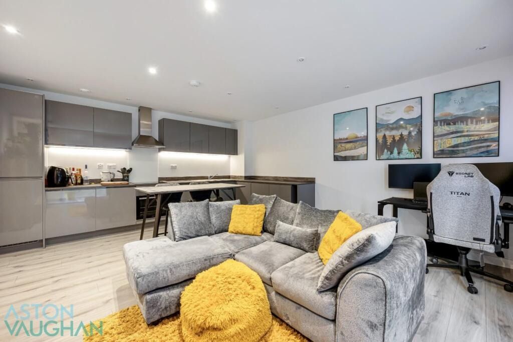 Property photo 2 of 15 4549311