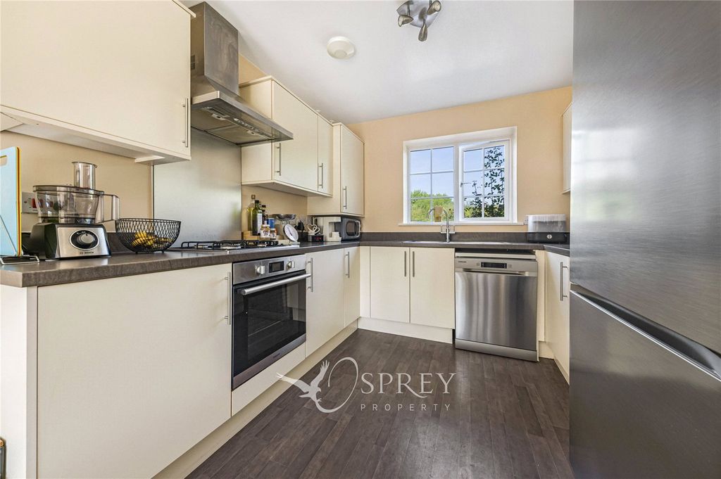 Property photo 2 of 17 Kitchen/Diner