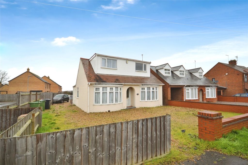 Property photo 2 of 10 Picture No. 17