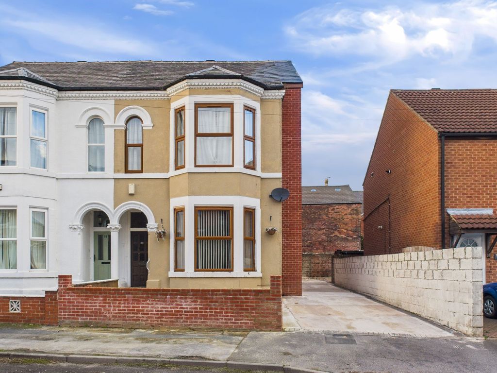 Property photo 1 of 13 Front