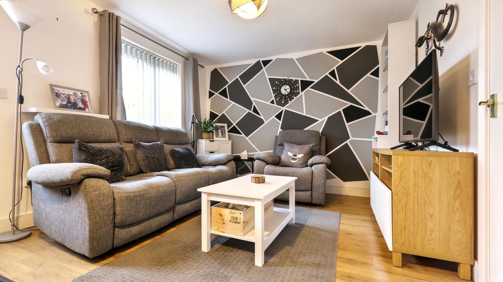 Property photo 2 of 16 Img_3219