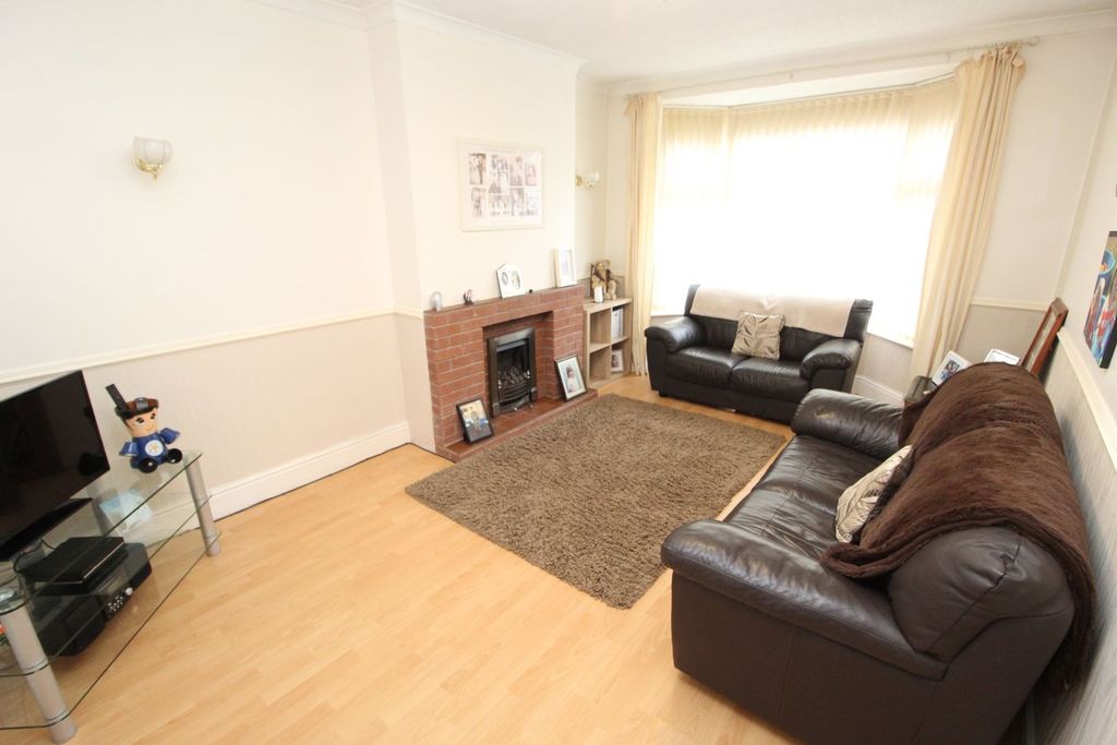 Property photo 3 of 19
