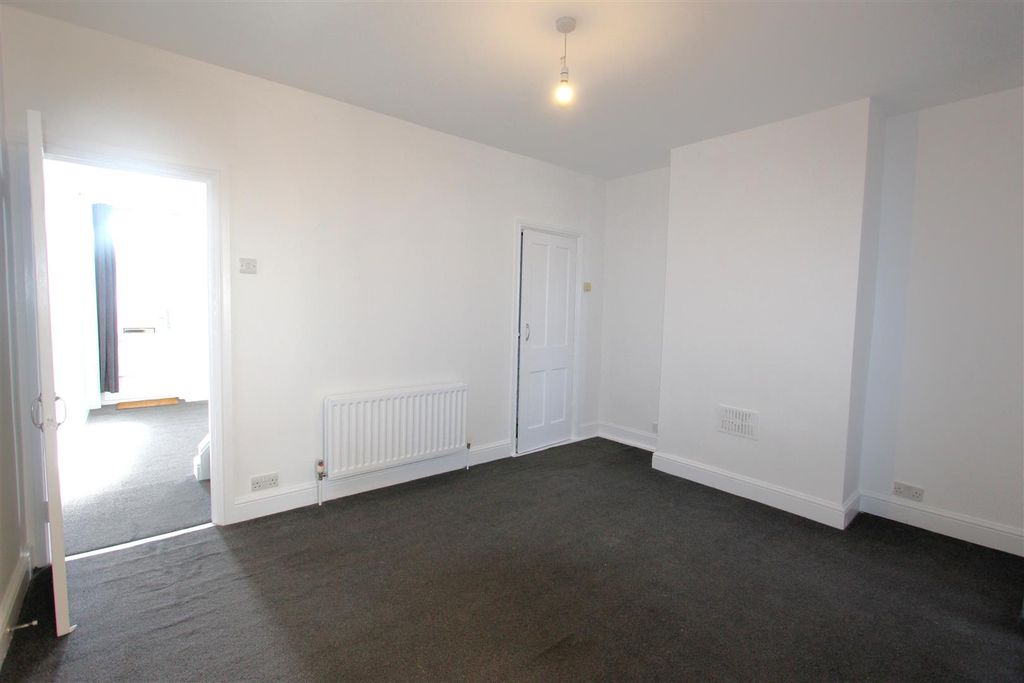 Property photo 3 of 13 3.Jpg