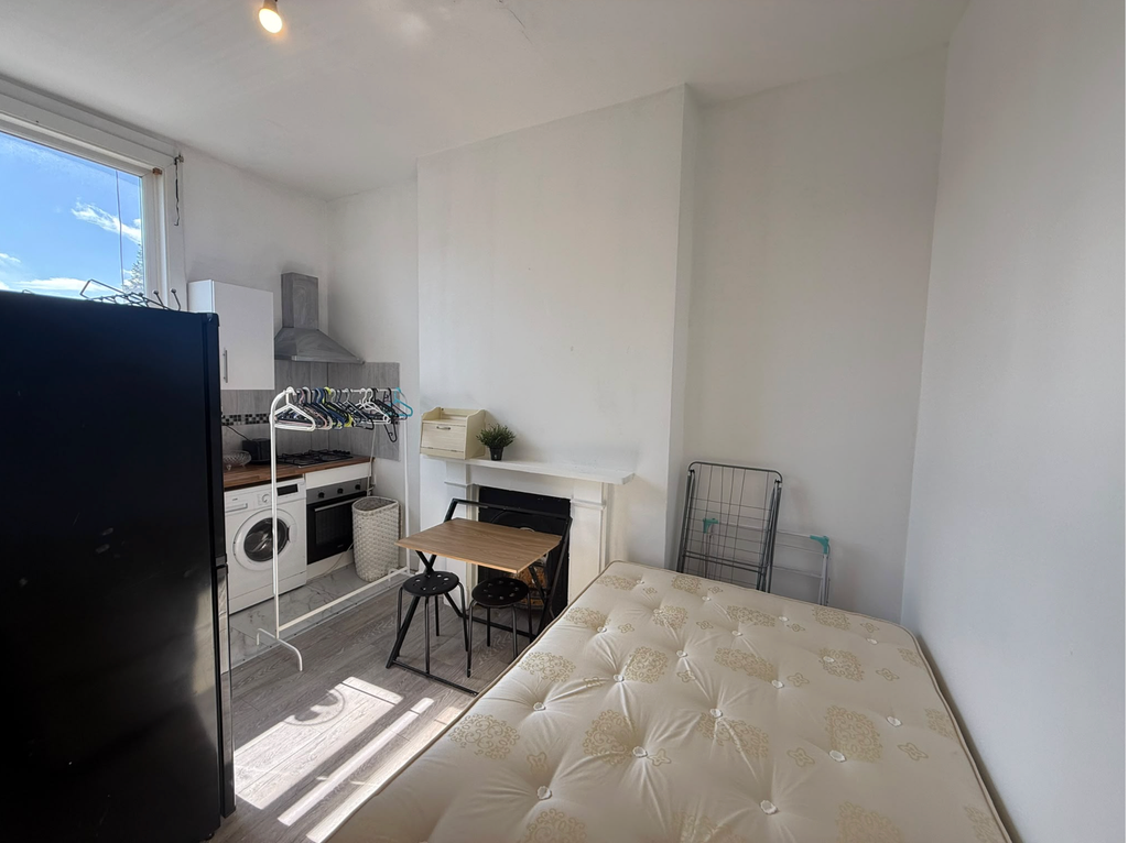 Property photo 1 of 4