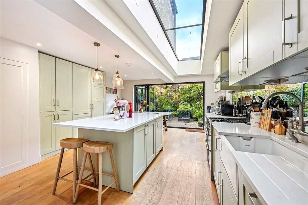 Property photo 1 of 15 Kitchen