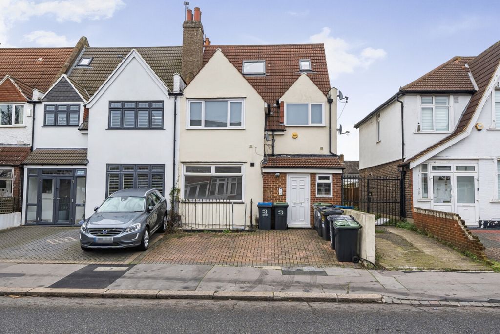 Property photo 2 of 17 1230744 (1)