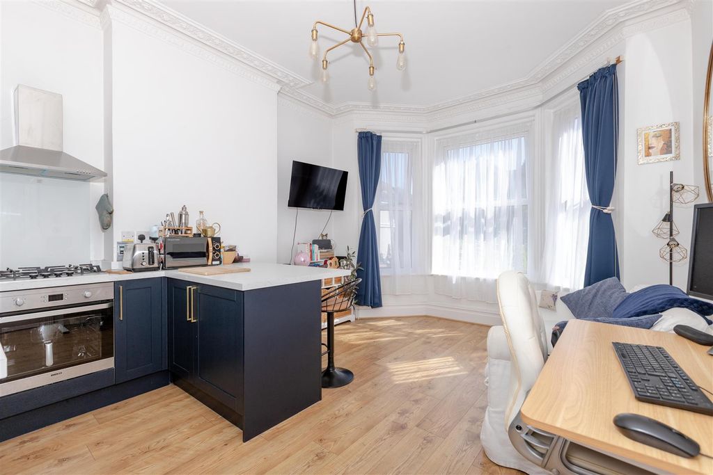 Property photo 3 of 11 F1cc-07.Jpg
