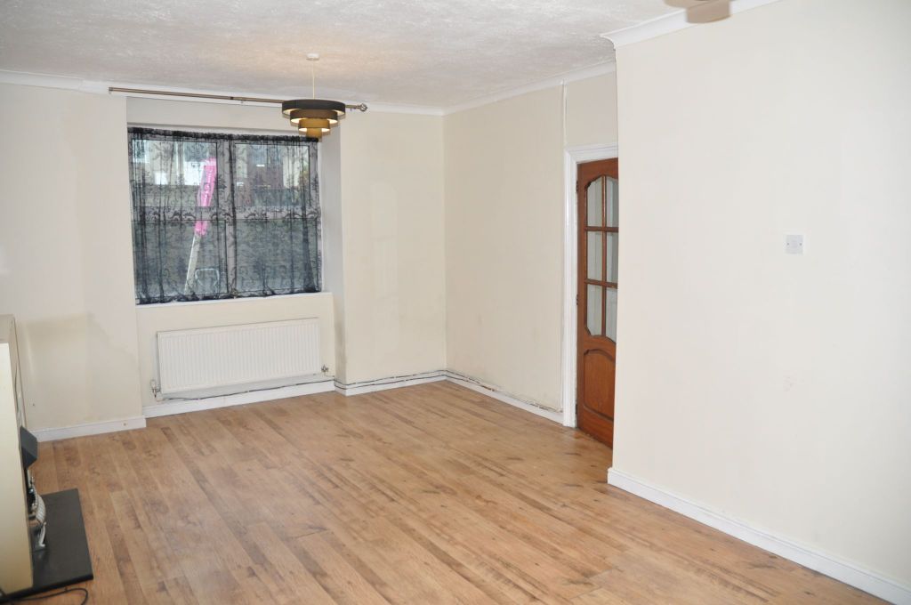 Property photo 2 of 10 Photograph 2