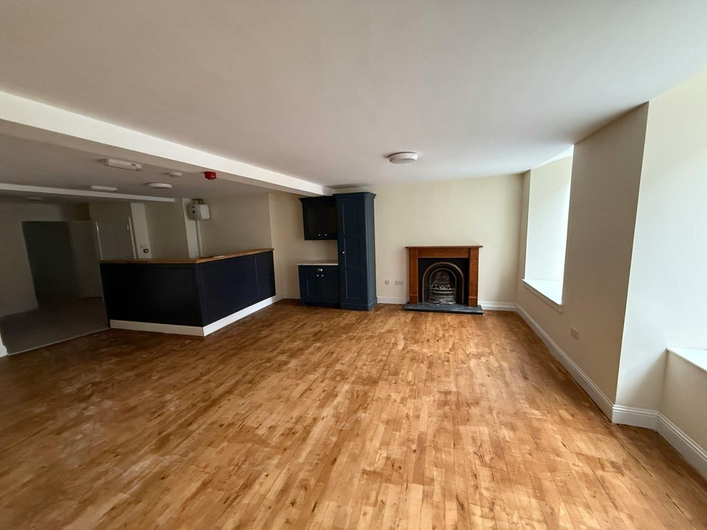 Property photo 2 of 9 Image 2