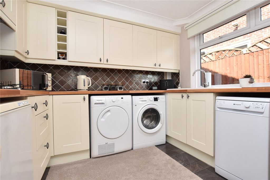 Property photo 3 of 23 Picture No. 26