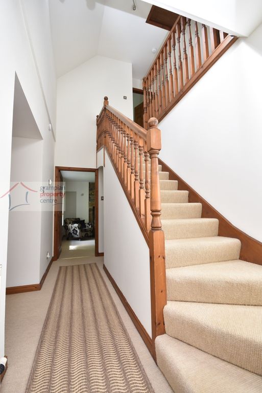 Property photo 3 of 43 Hall.Jpg