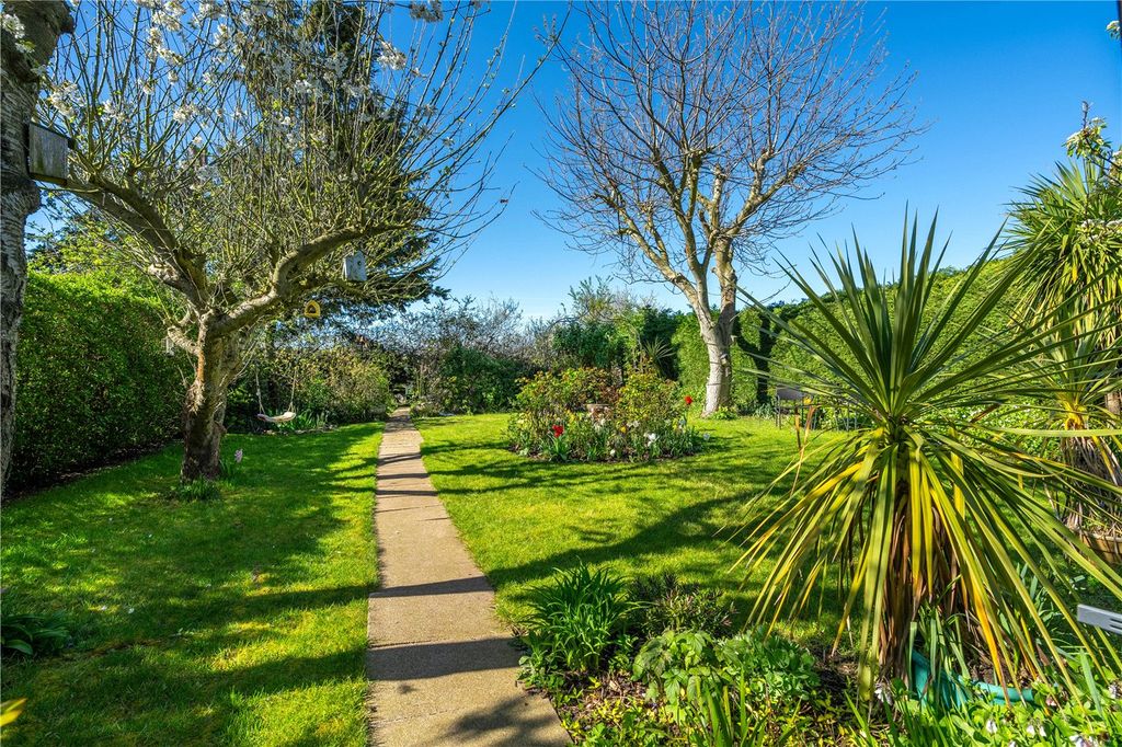 Property photo 2 of 16 Picture No. 07