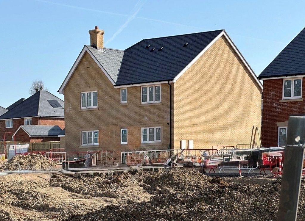 Property photo 1 of 8 Picture No. 11