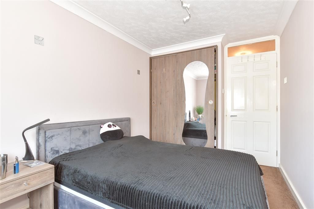Property photo 1 of 12 Bedroom