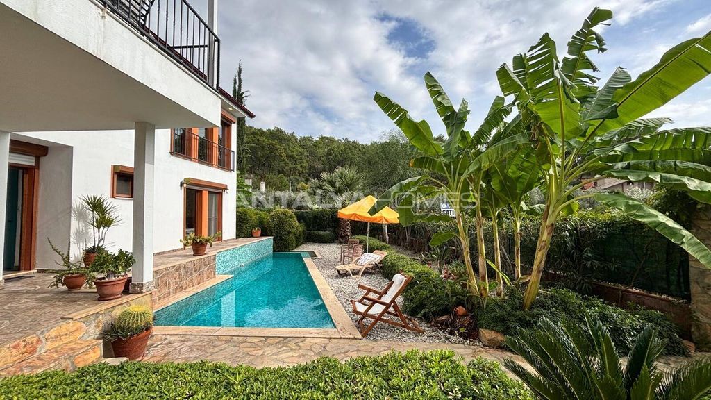 Property photo 3 of 42