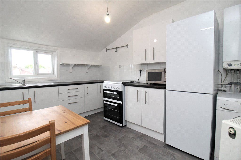 Property photo 2 of 9 Kitchen