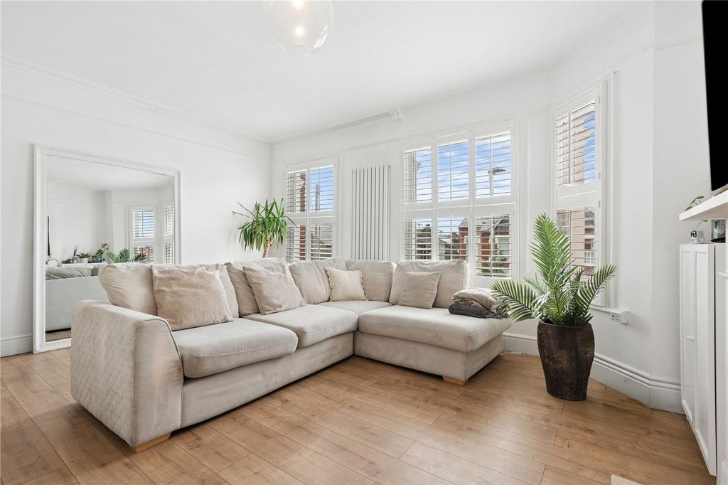 Property photo 1 of 11 Picture No. 27