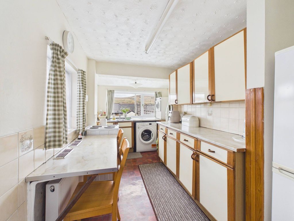 Property photo 3 of 26