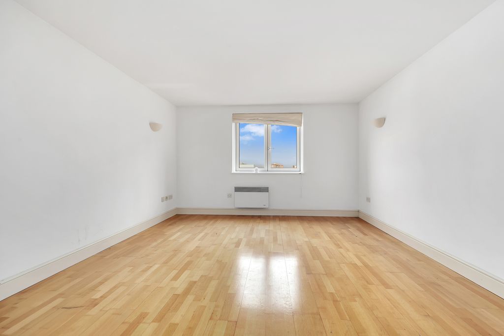 Property photo 2 of 11 Picture No. 04