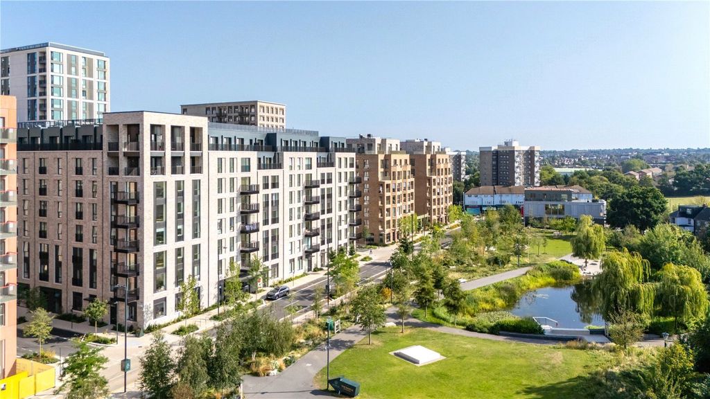 Property photo 2 of 7 External