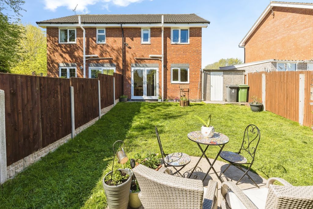 Property photo 2 of 16 Rear Garden