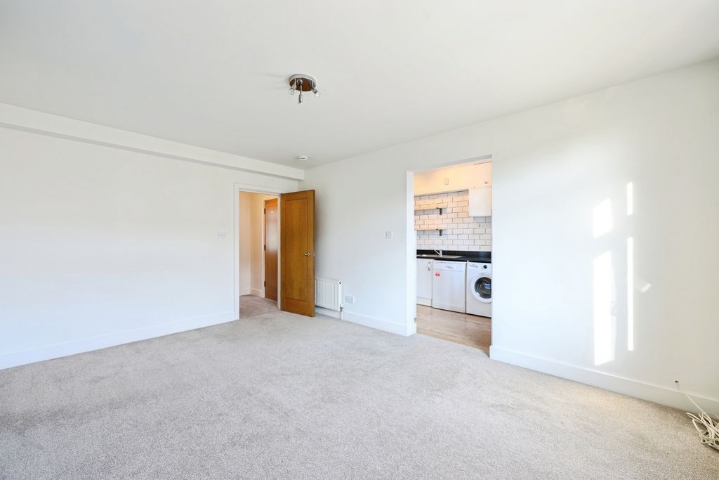 Property photo 2 of 11 Pbox-Img.Jpg