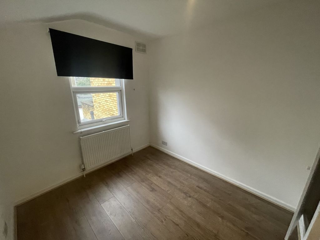 Property photo 3 of 5 Gallery