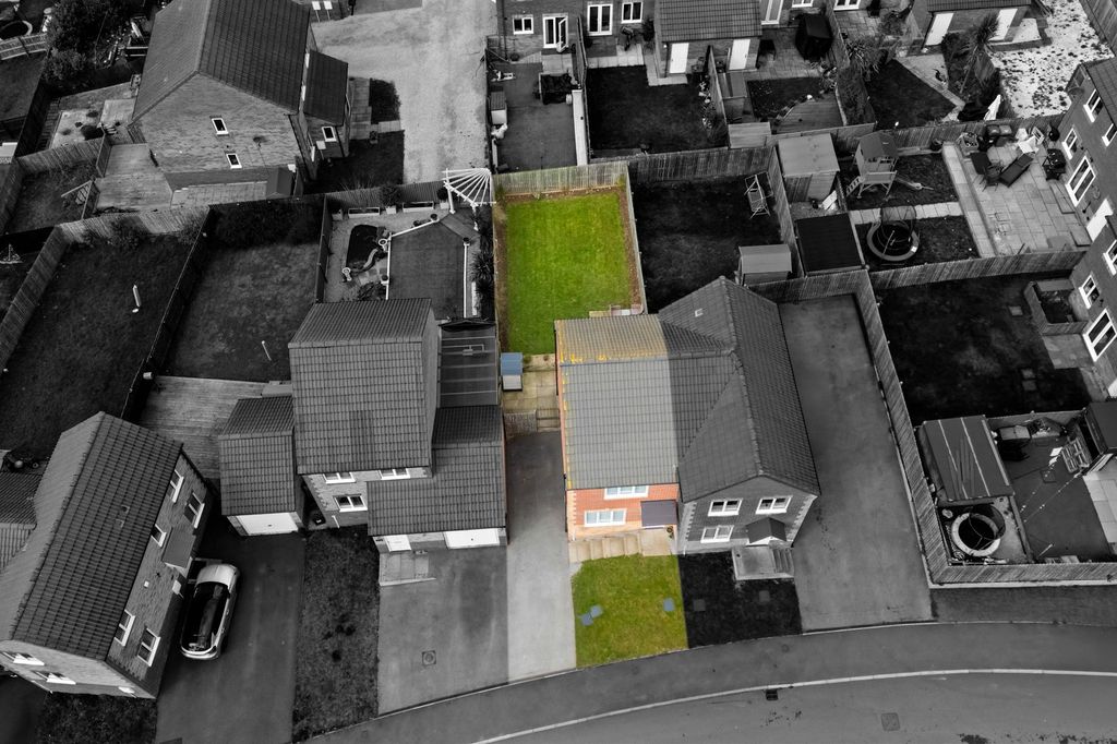 Property photo 3 of 22