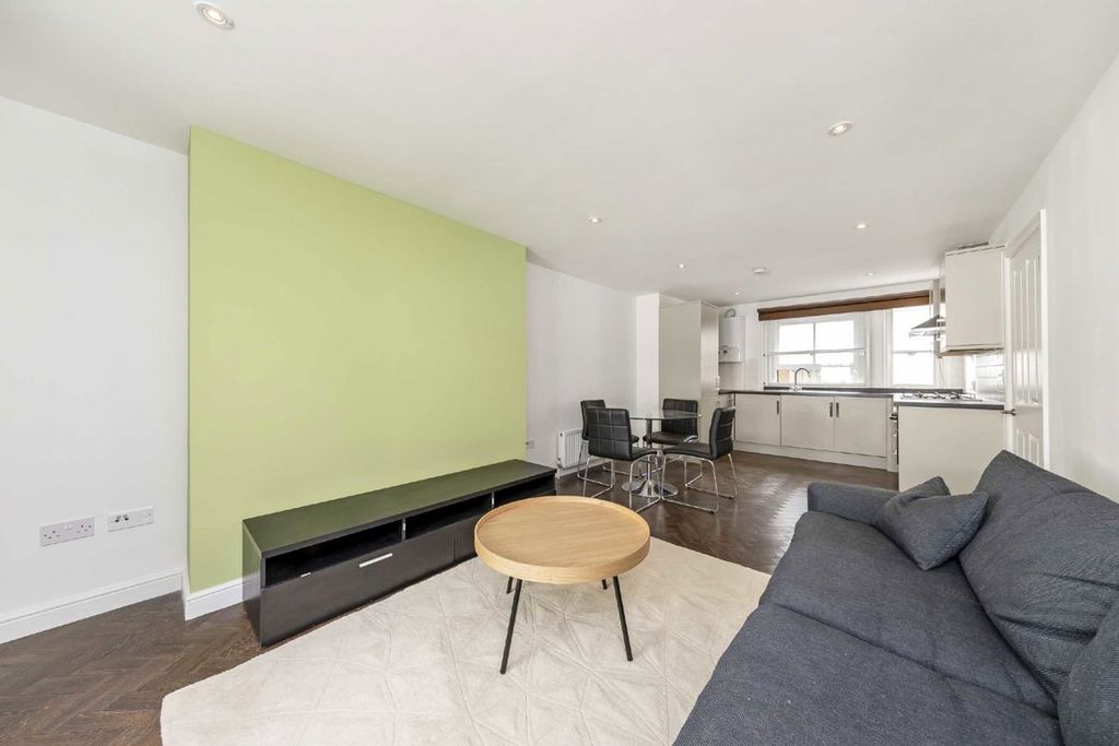 Property photo 2 of 4