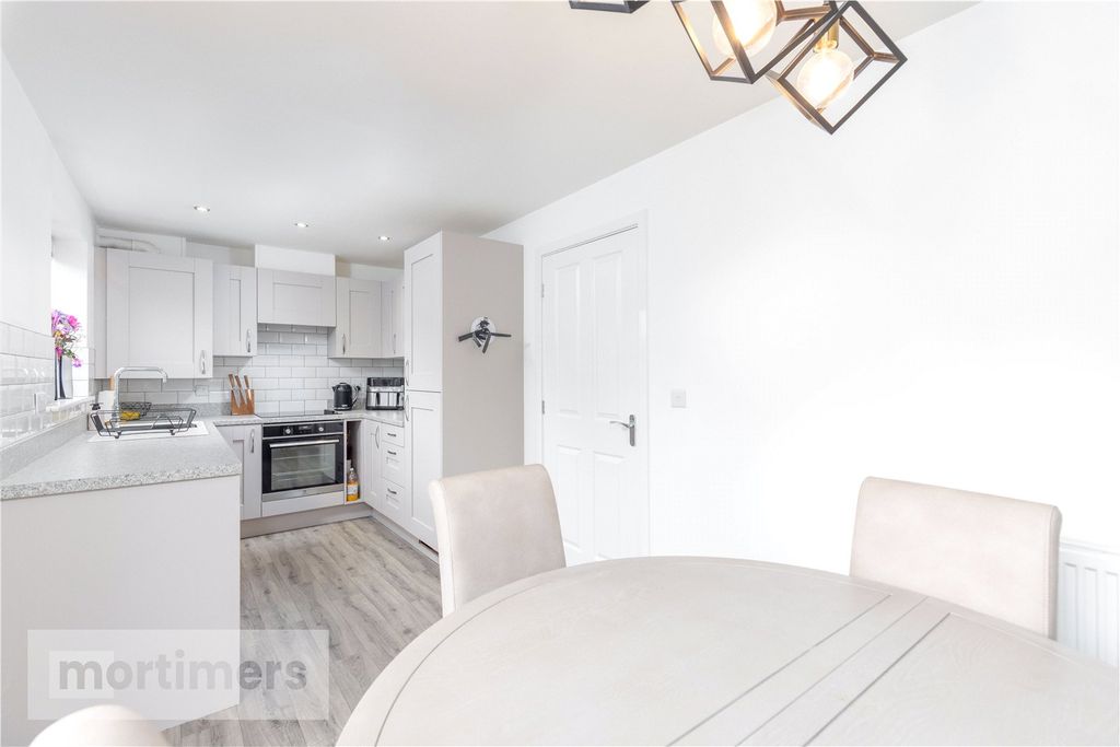 Property photo 2 of 20 Kitchen/Diner