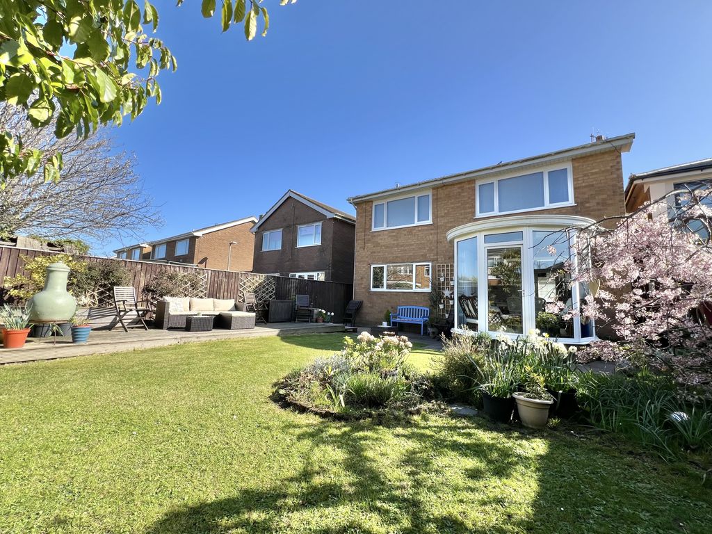 Property photo 2 of 30