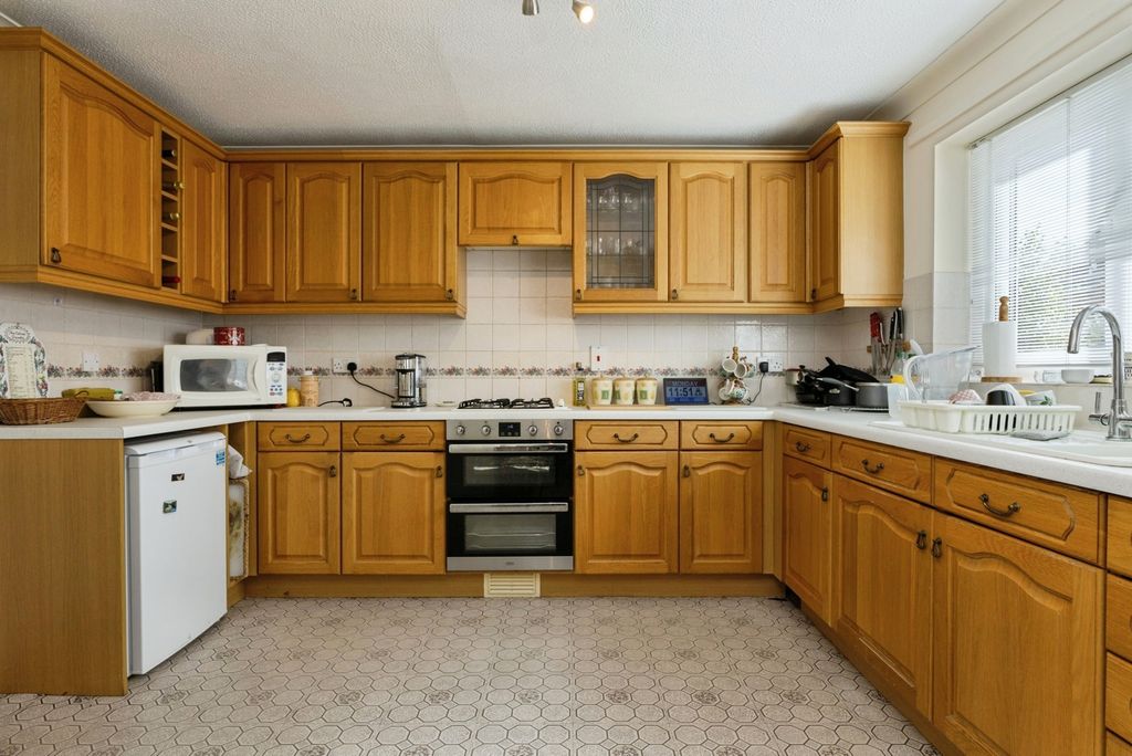 Property photo 2 of 18 Pbox-Img.Jpg