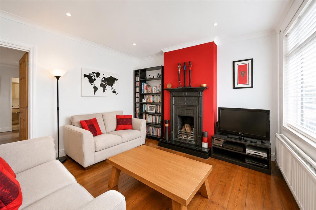 Property photo 2 of 20 21-Folly-Avenue-1002.Jpg